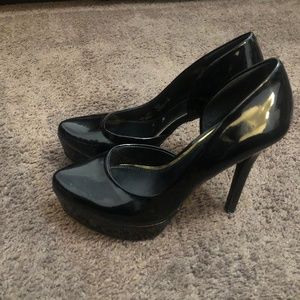 Jessica Simpson black pumps